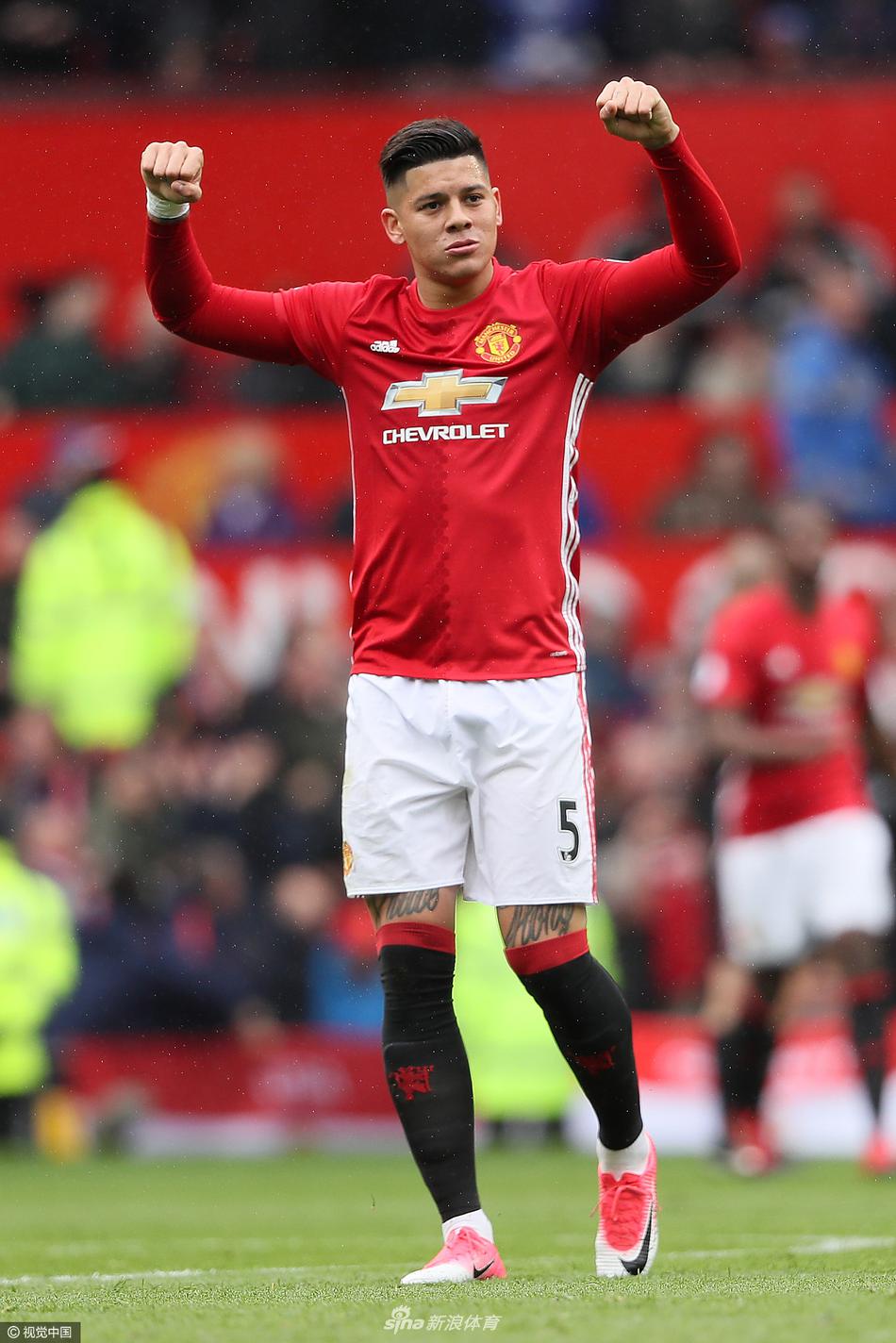 奥斯卡社媒祝贺老东家海港：我们是冠军！来之不易的冠军（奥斯卡社媒恭贺老东家海港：我们夺冠了，这一冠来之不易）