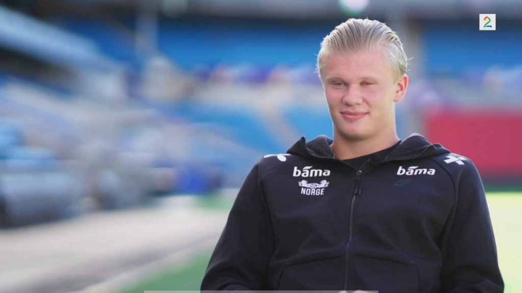 官方：角田凉太朗回归横滨水手；据悉转会费120万镑（官方宣布：角田凉太朗重返横滨水手，转会费据称为120万英镑）