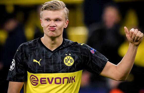 尼斯vs罗马欧联比赛期间法国警方拘捕102名球迷，并缴获很多武器（法国警方在欧联尼斯对罗马比赛期间拘捕102名球迷并缴获大量武器）