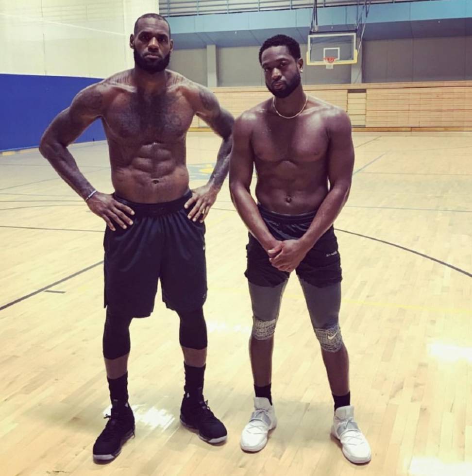 跟队：阿拉巴今天完成大部分团队训练，明天可进入大名单（随队报道：阿拉巴今日完成大部分合练，明日可进入大名单）