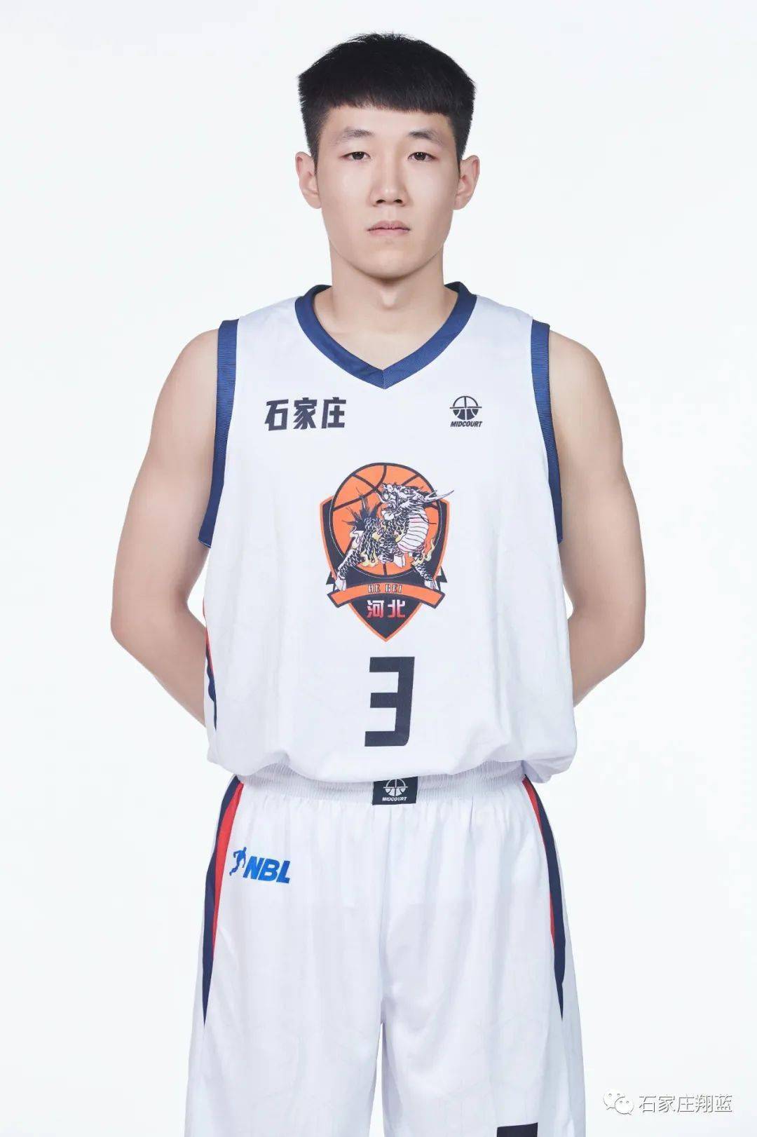 巴洛特利：现在的足球对抗更激烈，我认为自己仍能有出色表现（巴洛特利：如今足球对抗升级，但我依然能踢出高水准）